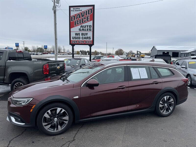 2018 Buick Regal TourX Essence