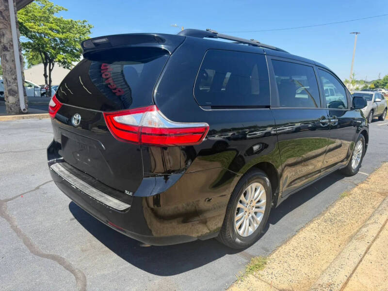 2015 Toyota Sienna