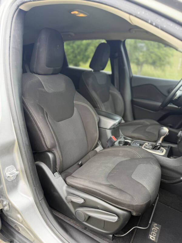 2015 Jeep Cherokee Altitude
