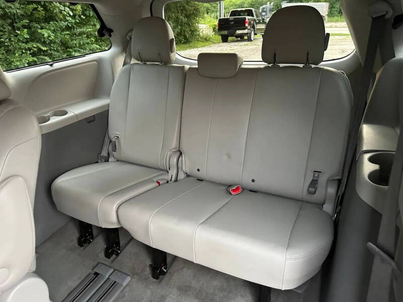 2014 Toyota Sienna