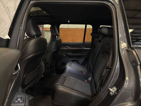 2026 Jeep Grand Cherokee Altitude
