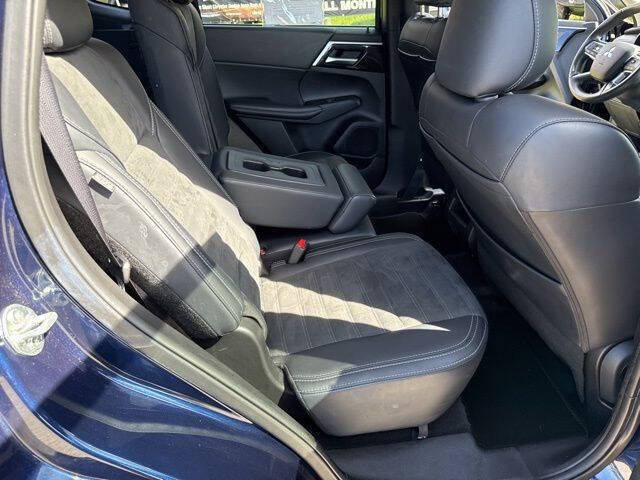 2024 Mitsubishi Outlander SE