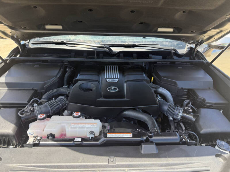 2022 Lexus LX 600 Luxury