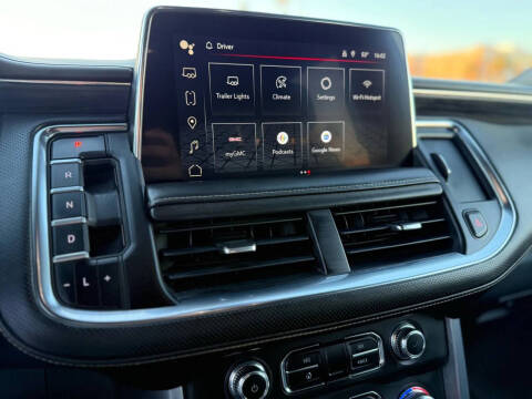 2023 GMC Yukon XL SLT