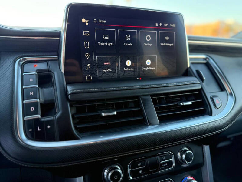 2023 GMC Yukon XL SLT