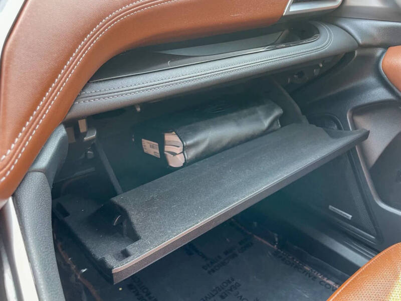 2020 Subaru Outback Touring