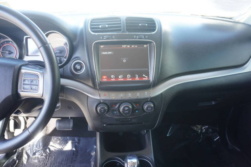 2018 Dodge Journey Crossroad