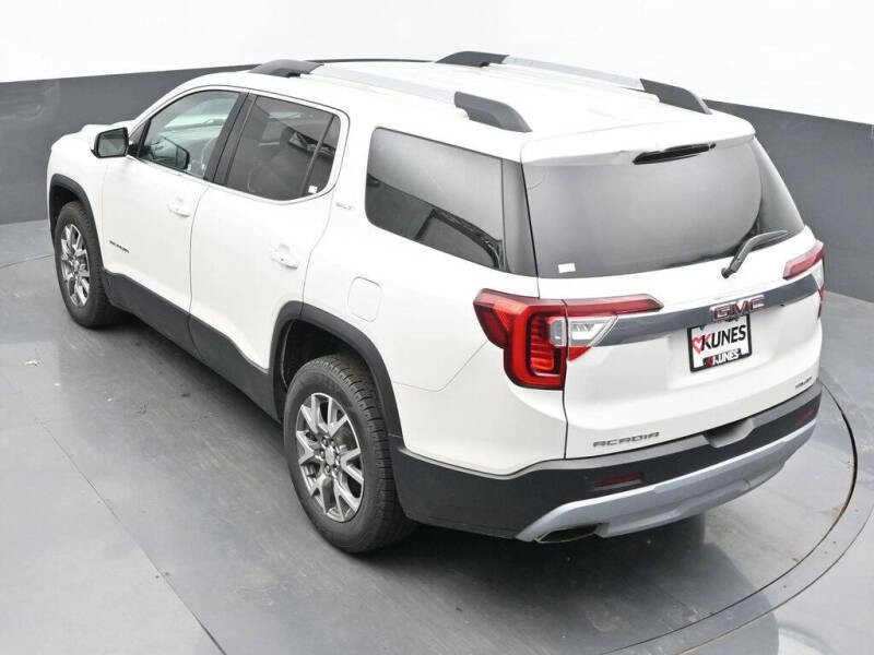 2021 GMC Acadia SLT