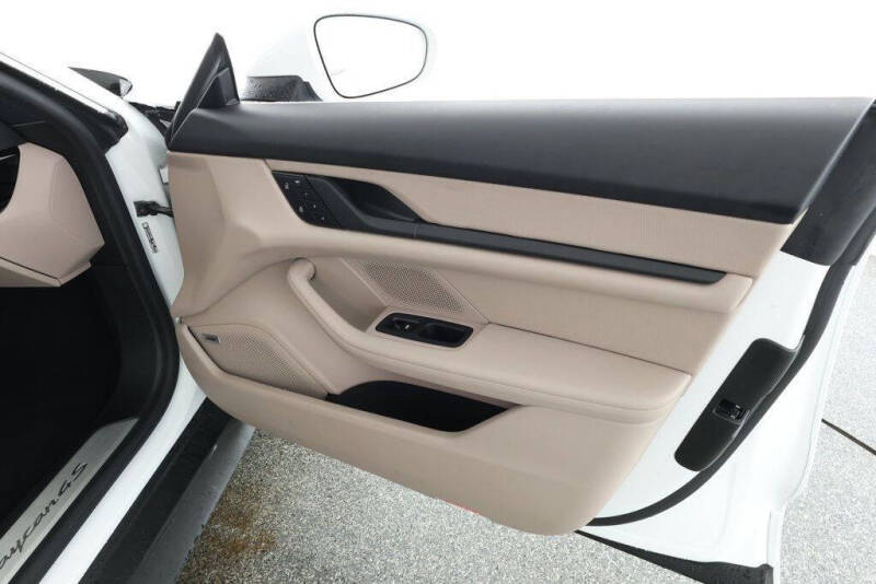 2022 Porsche Taycan 4S