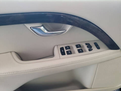 2016 Volvo XC70 T5 Drive-E Platinum