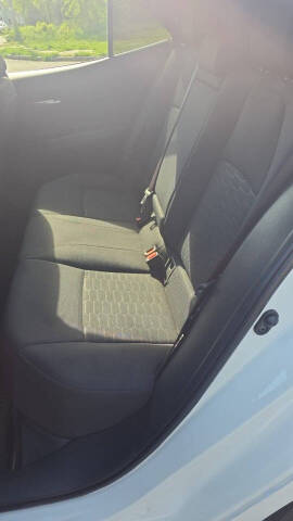 2019 Toyota Corolla Hatchback SE