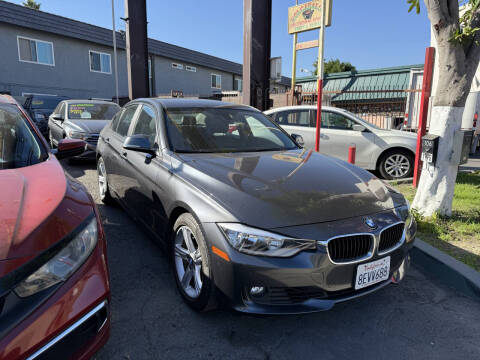 2015 BMW 3 Series 328i