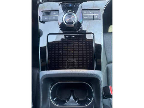 2023 Toyota bZ4X Limited