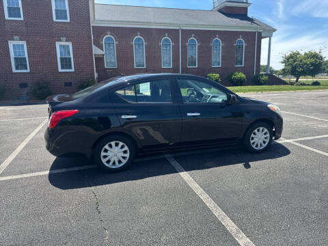 2014 Nissan Versa 1.6 S Plus