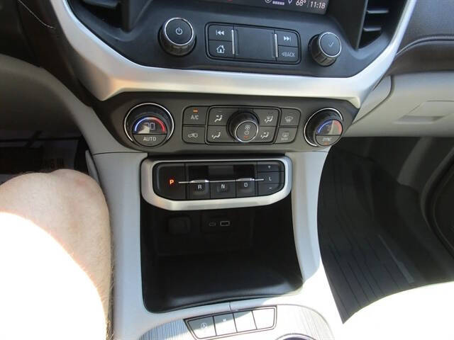 2021 GMC Acadia SLT