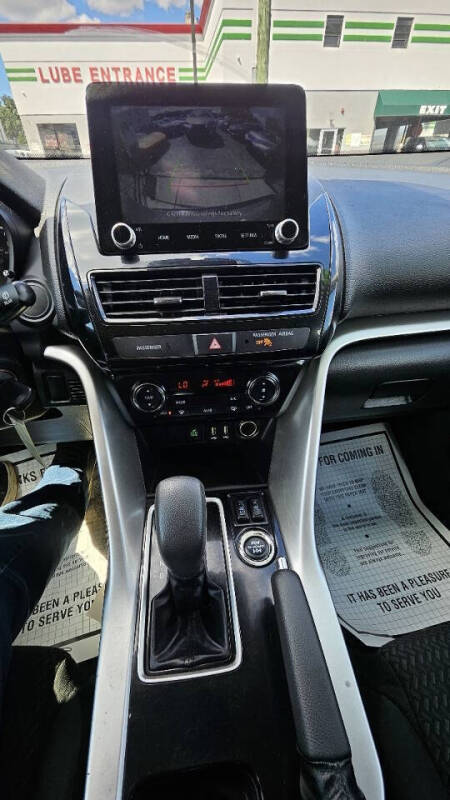 2022 Mitsubishi Eclipse Cross LE