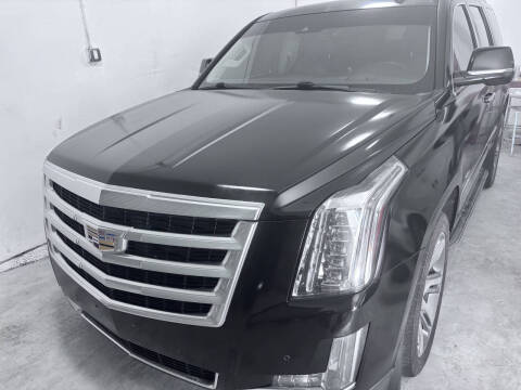 2016 Cadillac Escalade Luxury Collection
