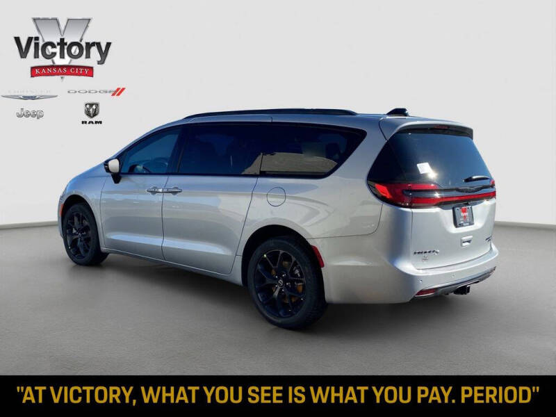 2026 Chrysler Pacifica Limited