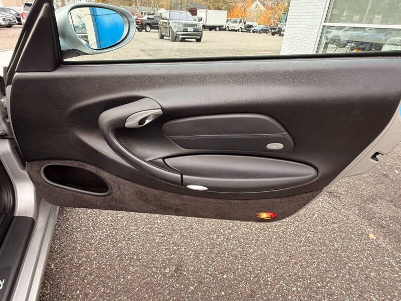 2001 Porsche 911 Carrera