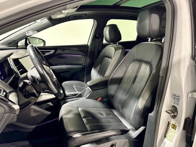 2022 Audi Q4 e-tron quattro Premium Plus 50