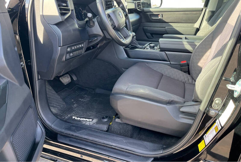 2024 Toyota Tundra SR5