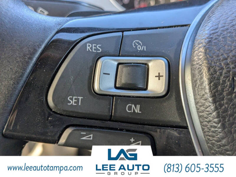 2015 Volkswagen Golf TDI S