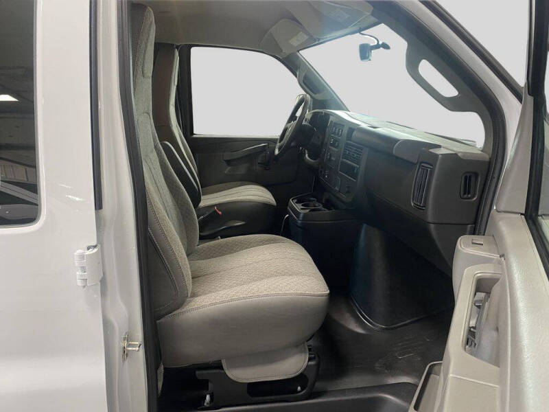 2026 Chevrolet Express 2500