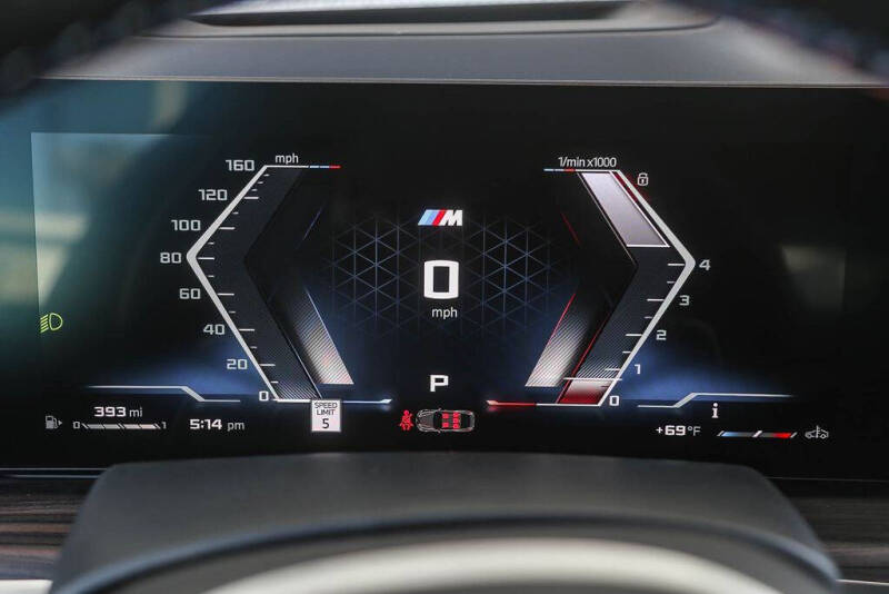 2027 BMW X6 M60i