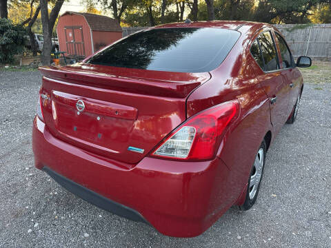 2015 Nissan Versa 1.6 S