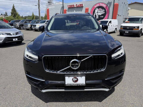 2017 Volvo XC90 T6 Momentum