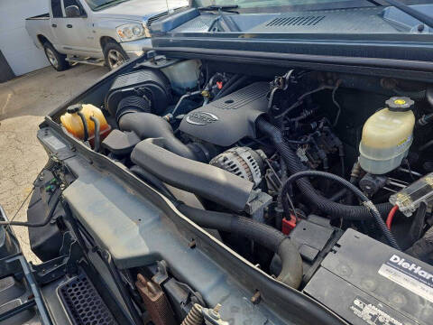2005 HUMMER H2