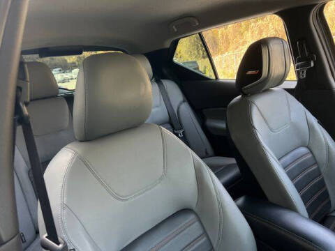 2021 Nissan Kicks SR