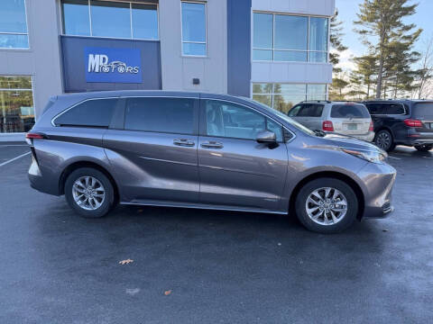 2021 Toyota Sienna LE 8-Passenger