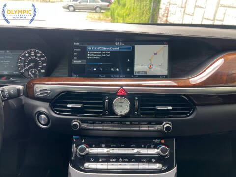 2018 Genesis G90