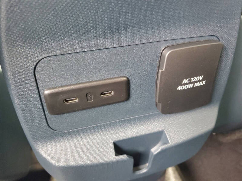 2025 Ford Maverick Lariat