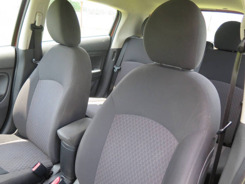 2018 Mitsubishi Mirage ES