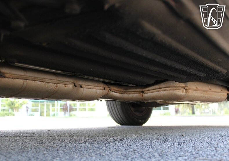 1987 Mercedes-Benz 560-Class 560 SL