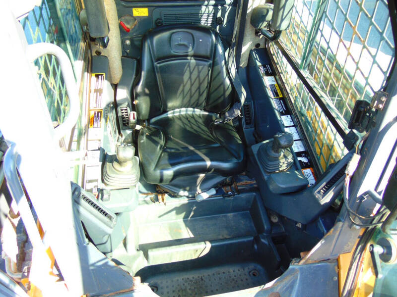 2015 John Deere 333E