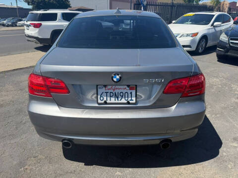 2011 BMW 3 Series 335i