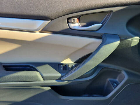 2016 Honda Civic LX-P