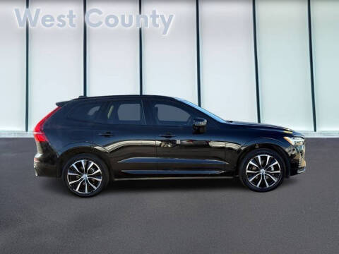 2023 Volvo XC60 B5 Plus Dark Theme
