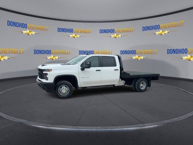 2026 Chevrolet Silverado 3500HD CC Work Truck