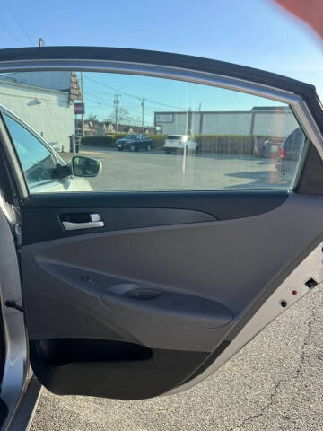 2011 Hyundai Sonata GLS
