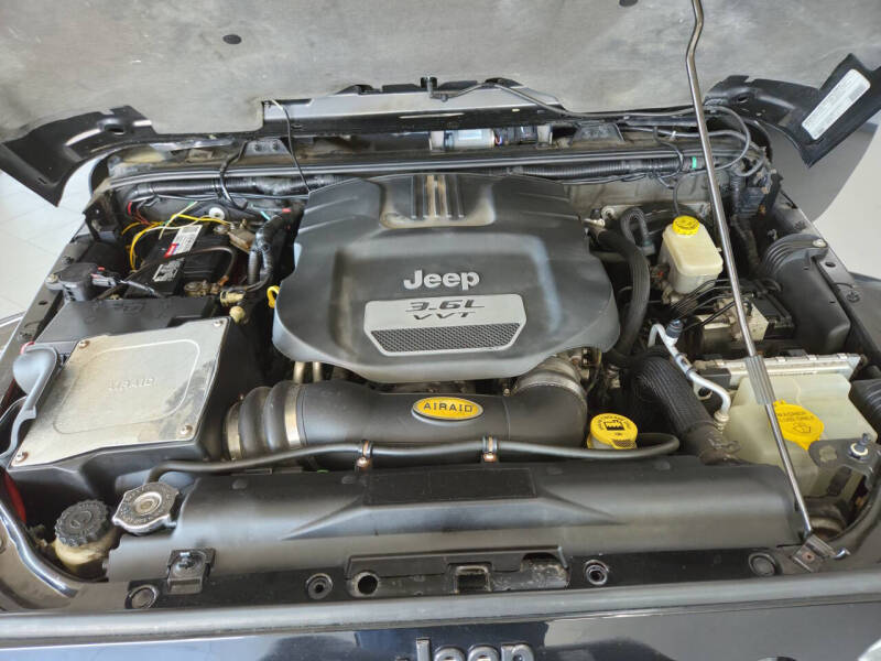 2012 Jeep Wrangler Sahara