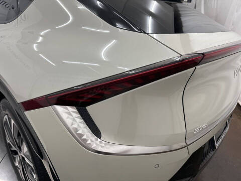 2022 Kia EV6 Wind