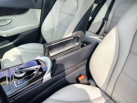 2016 Mercedes-Benz C-Class
