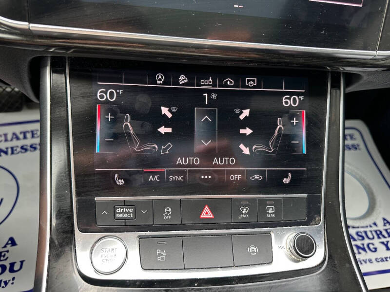 2019 Audi Q8 quattro Premium 55 TFSI