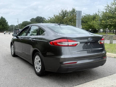 2019 Ford Fusion S