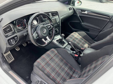 2016 Volkswagen Golf GTI