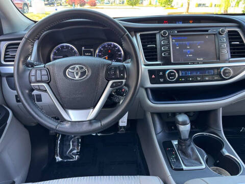 2019 Toyota Highlander LE Plus